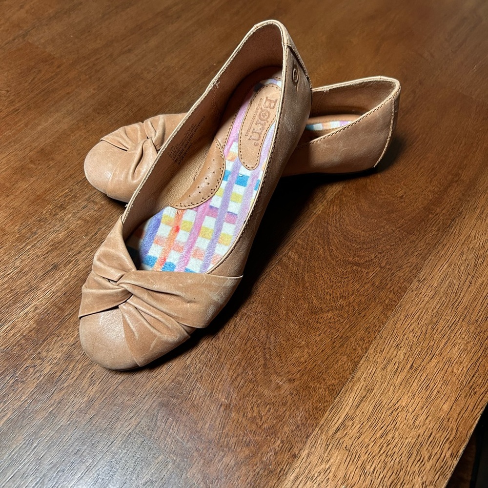 Born Lilly Ballet Flat Knot-Front Leather Shoes Size 6.5